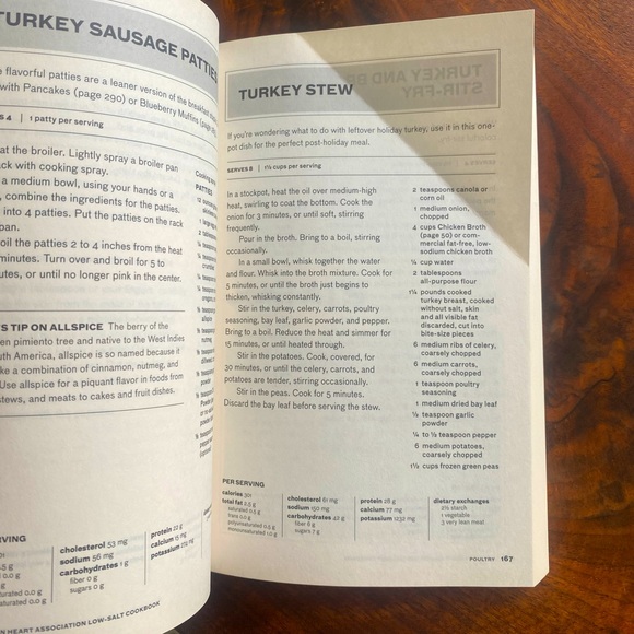 American Heart Association Low-Salt Cookbook 4th Edition - Picture 4 of 6